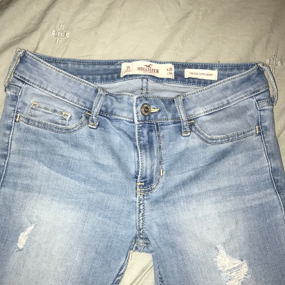 Hollister Skinny Jeans - Picture 3 of 6